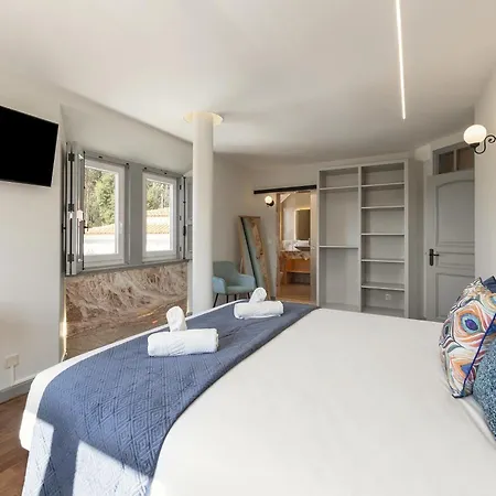 Lagoon & Deluxe Villa