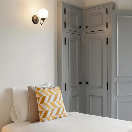 Villa Lagoon & Deluxe