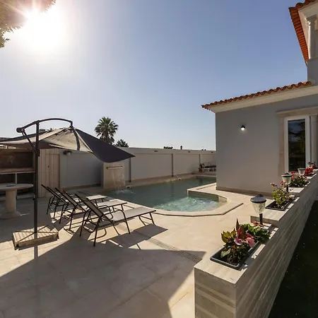 Lagoon & Deluxe Villa