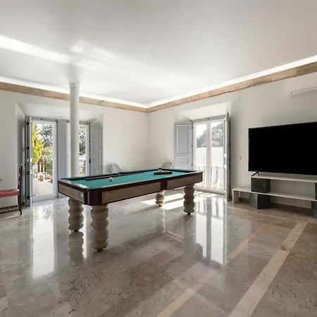 Lagoon & Deluxe Villa