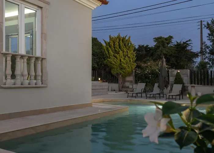 Lagoon & Deluxe Вилла